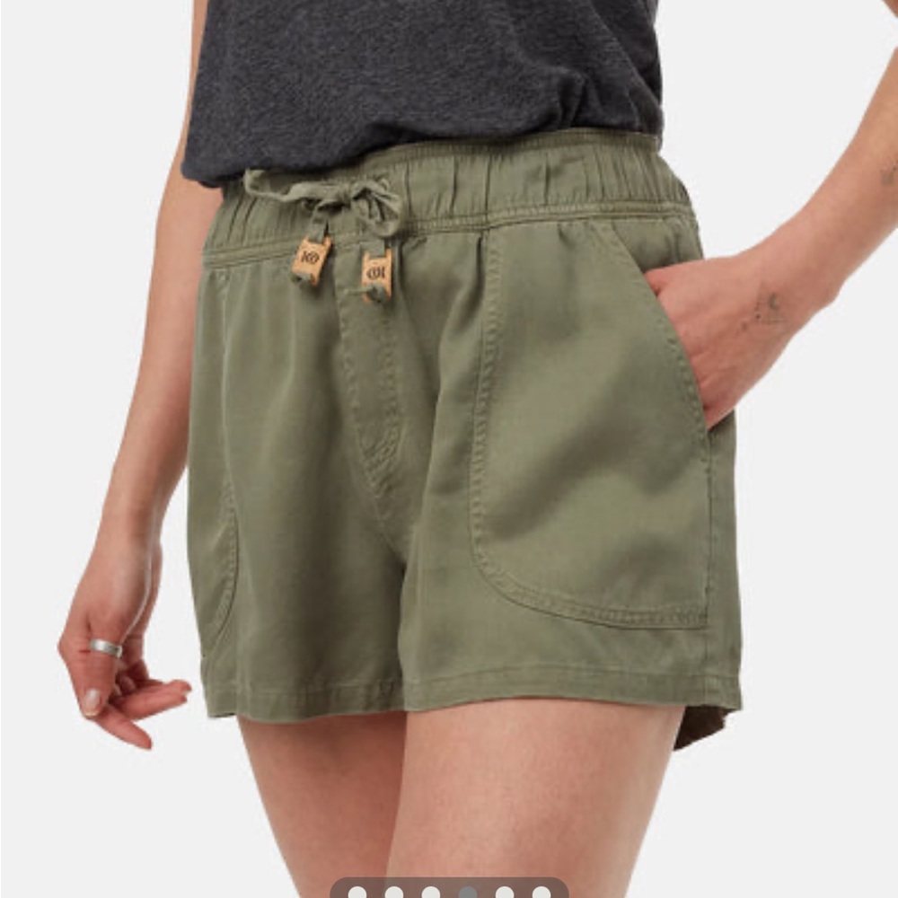 Tentree Super comfy soft green shorts, Size XS
